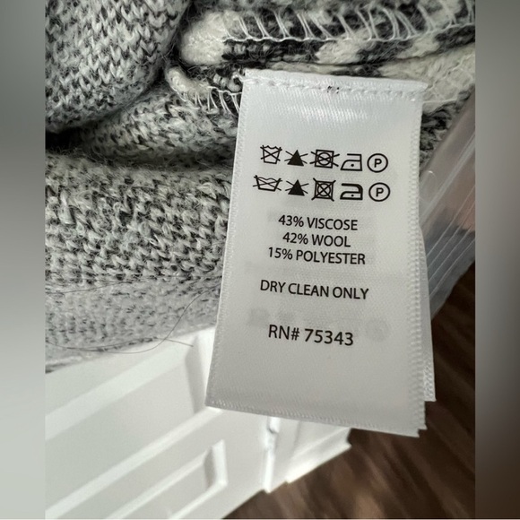 Nanette Lepore wool women’s coat - Picture 6 of 7